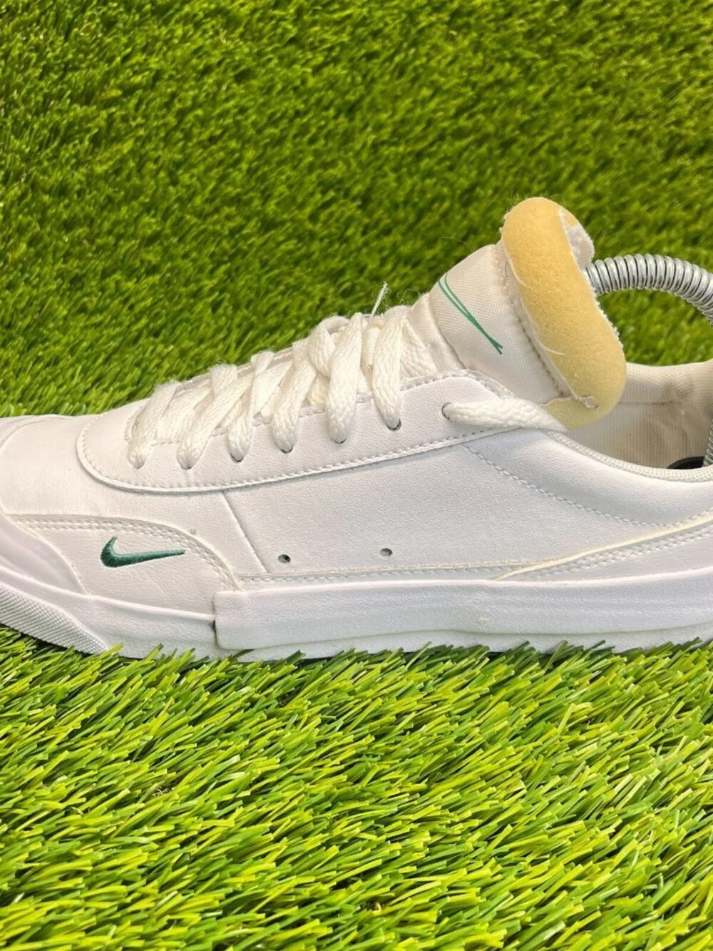 Nike Drop Type Premium Boys Size 6Y White Green Athletic Leather Shoes Sneakers